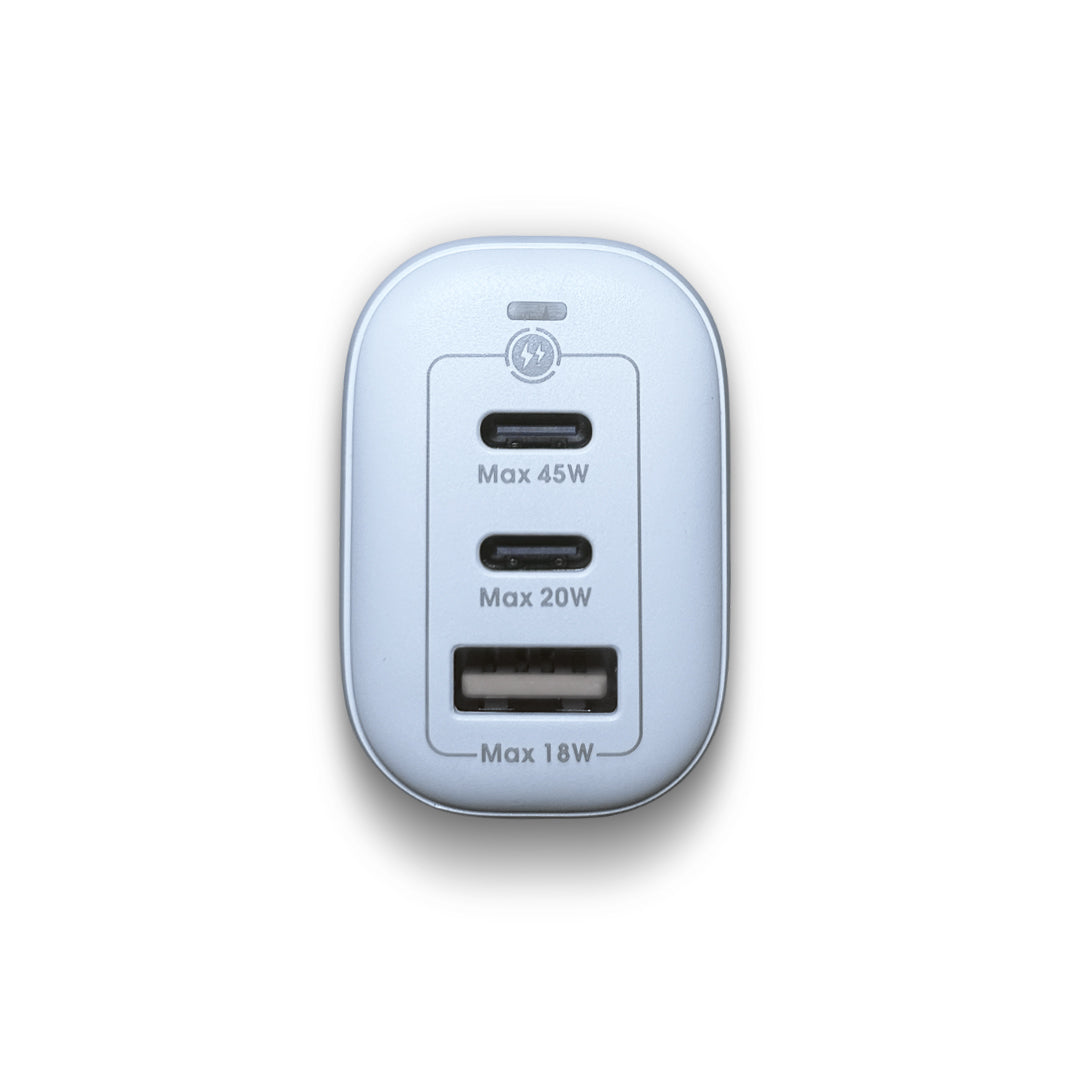 GAN 02 – Cargador 3 Puertos USB